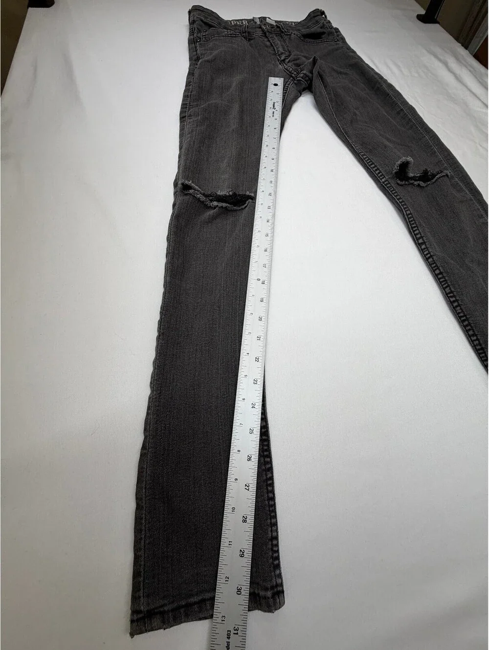 Divided by H&M Men's Super Skinny Jeans Distressed Slim Fit Stretch Size 28 Grey